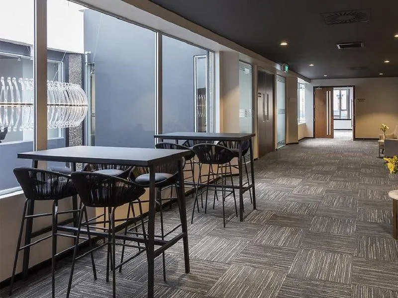 Oaks Wellington Hotel