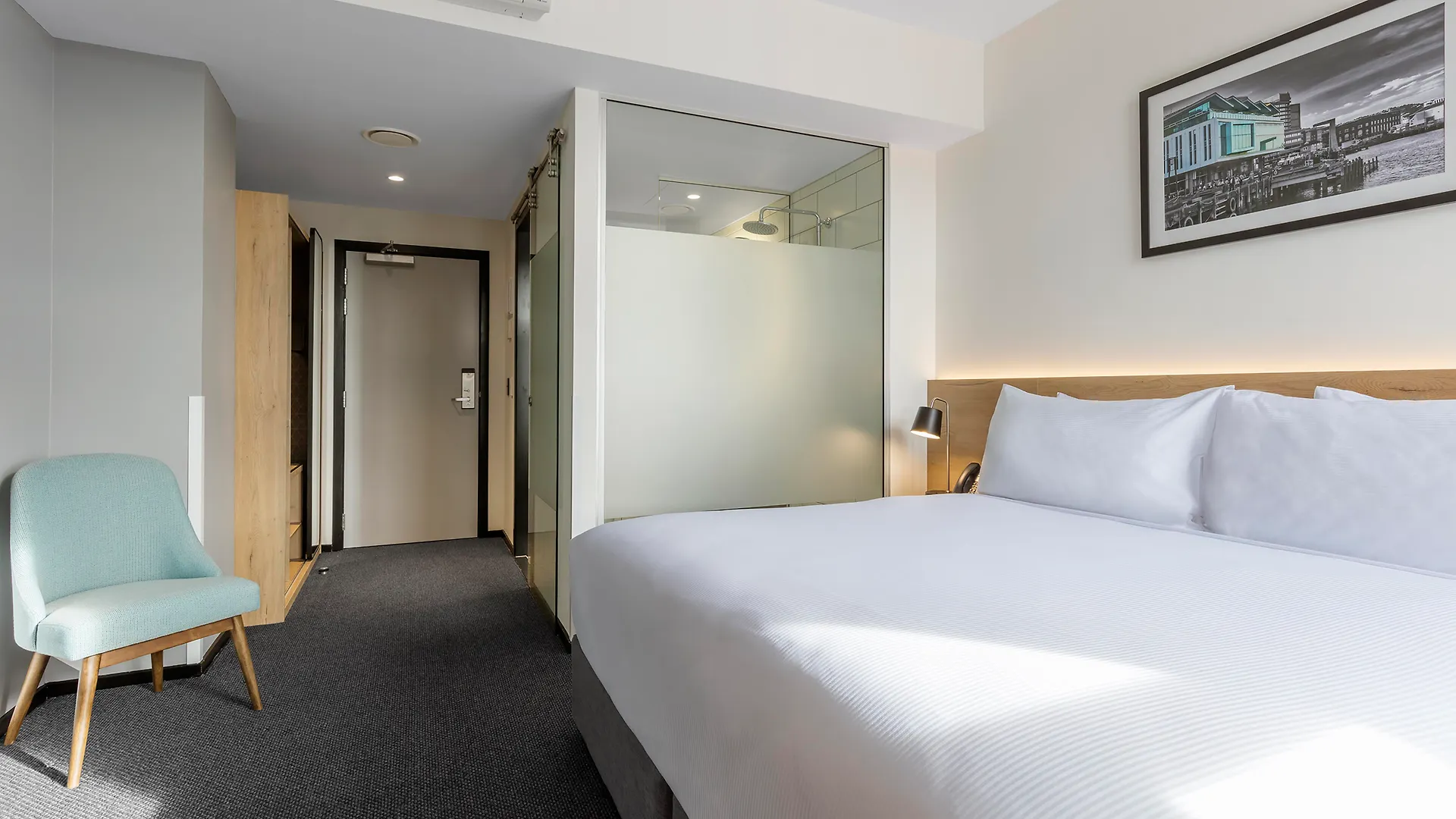 Oaks Wellington Hotel