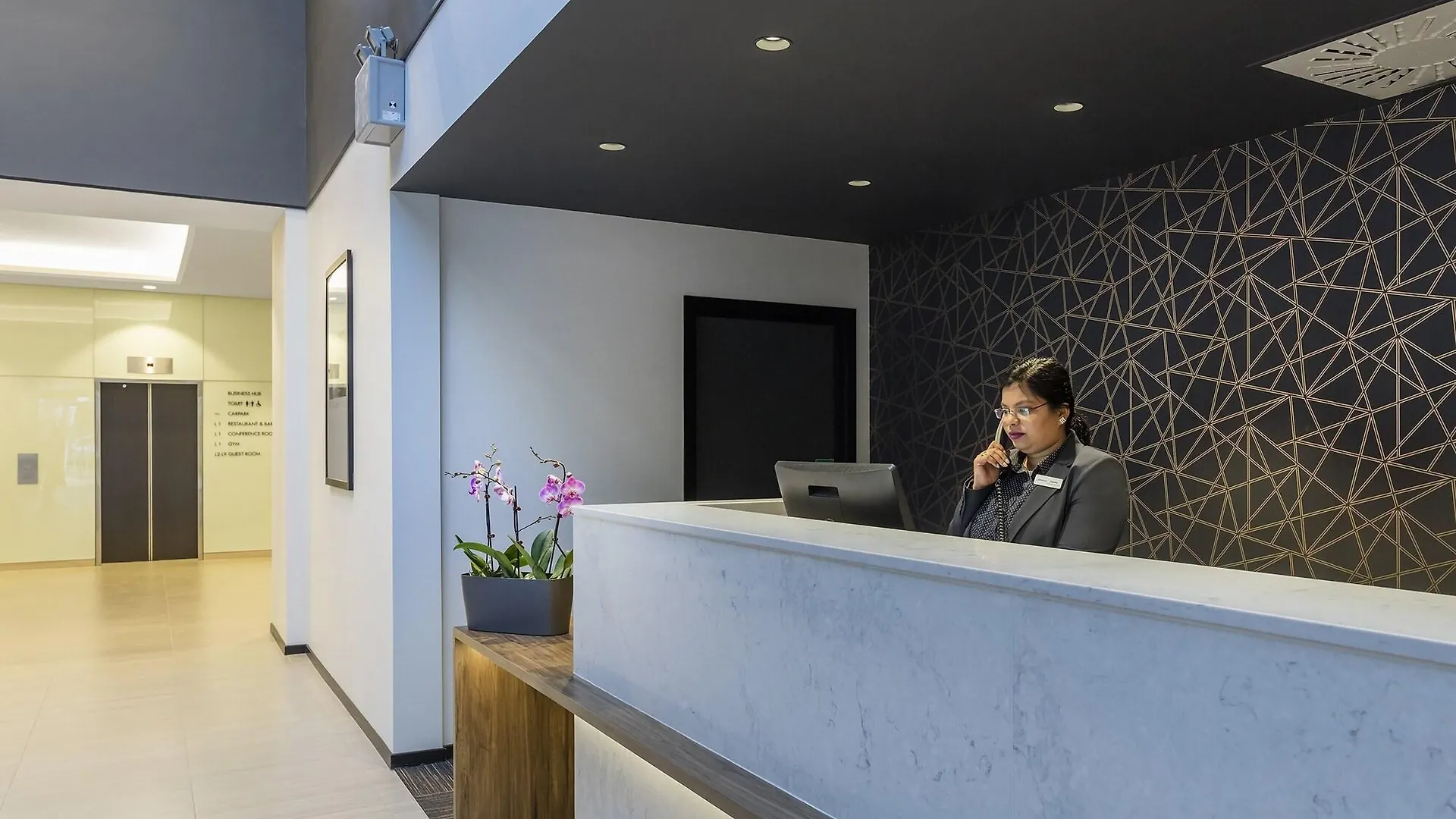 Oaks Wellington Hotel